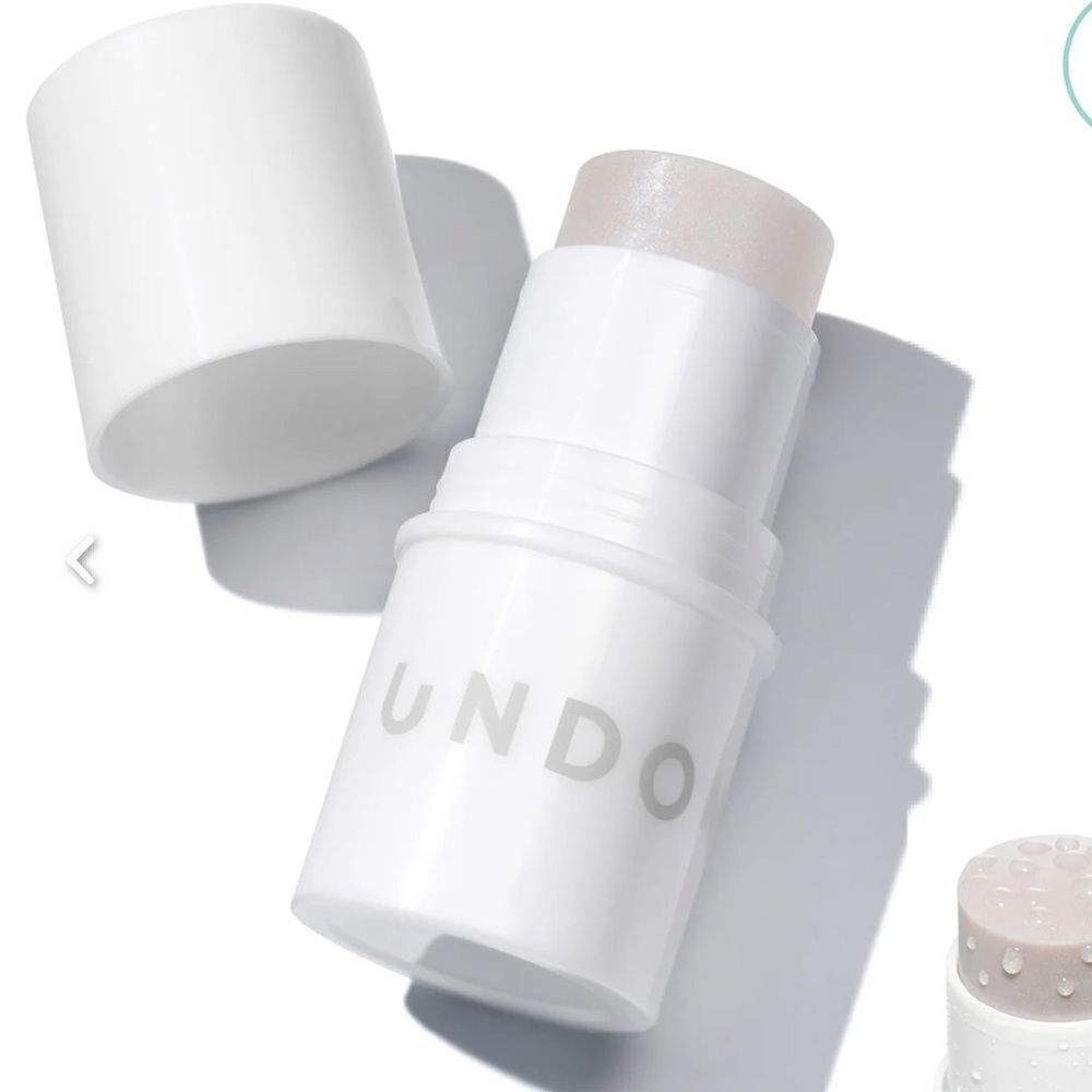 Undone Beauty Water Tint Highlighter Stick in Cool Lit